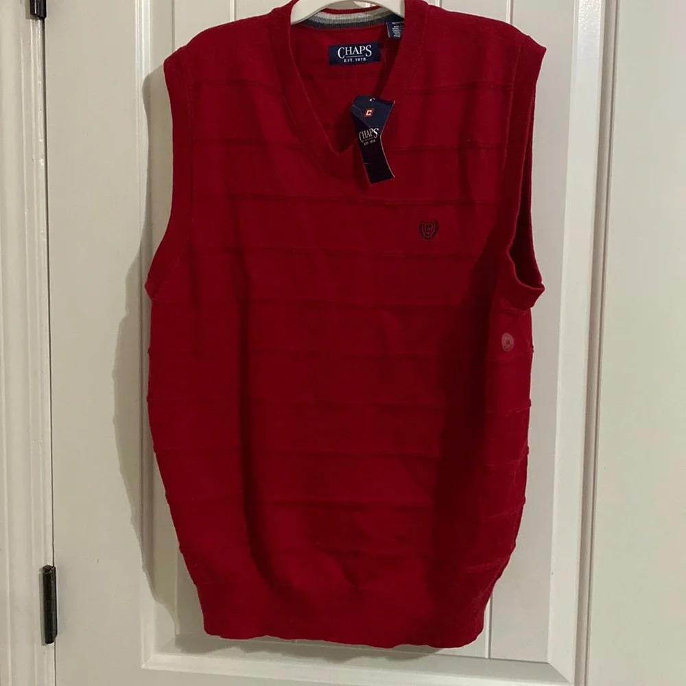Chaps Men's Red M Vneck Sweater Vest 100% Cotton with Logo